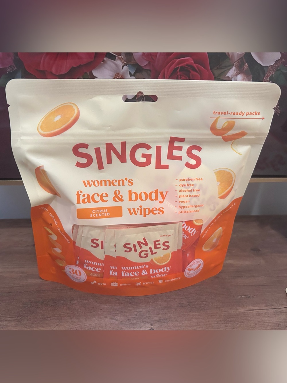 SINGLES Women’s Face & Body Wipes — Citrus Scented 30 packs